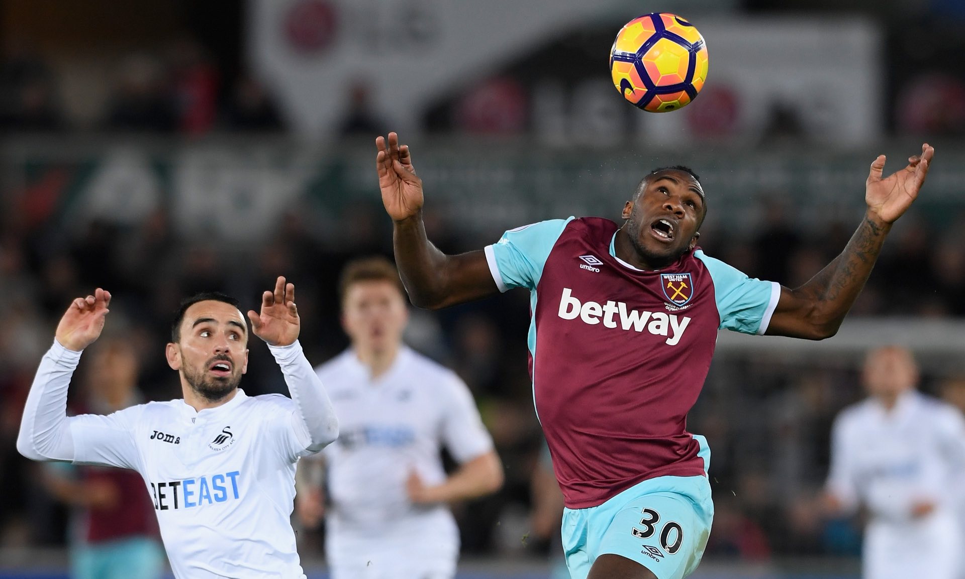 皇马一直坚 皇马一直坚