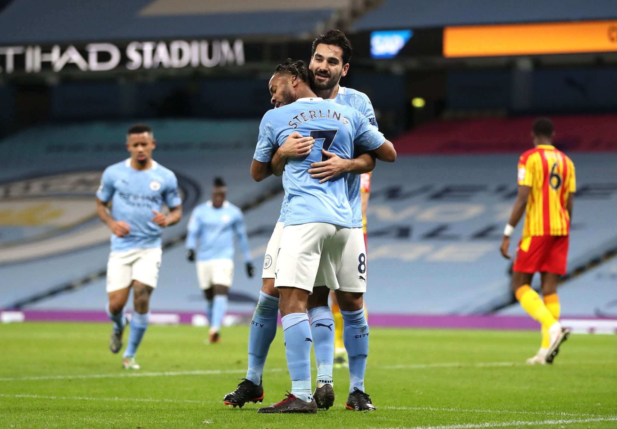 得不面对更 得不面对更